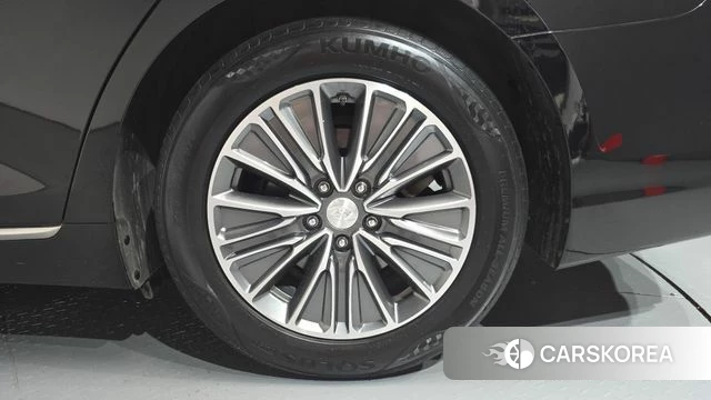 Hyundai Grandeur IG Hybrid id 4543139 из Кореи 13