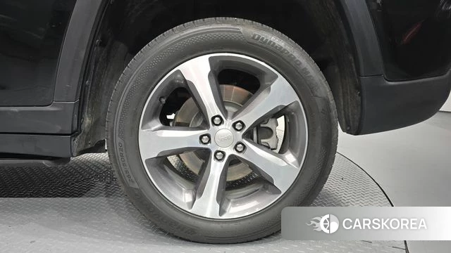 Jeep Grand Cherokee (WL) id 4640571 из Кореи 13