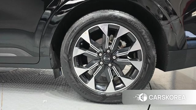 Kia Carnival 4th generation id 4268549 из Кореи 13