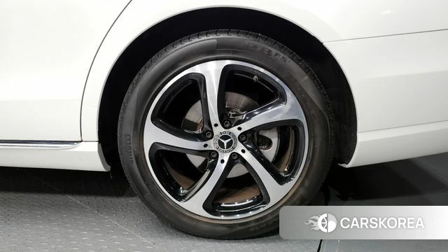 Mercedes-Benz E-Class W213 id 4317671 из Кореи 13