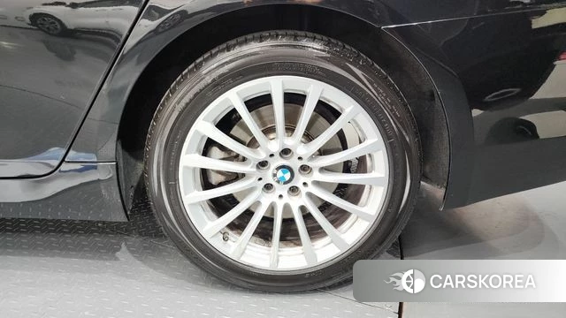 BMW 5 Series (G30) id 4339298 из Кореи 13