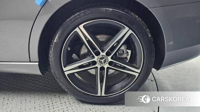Mercedes-Benz A-Class W177 id 4625491 из Кореи 13