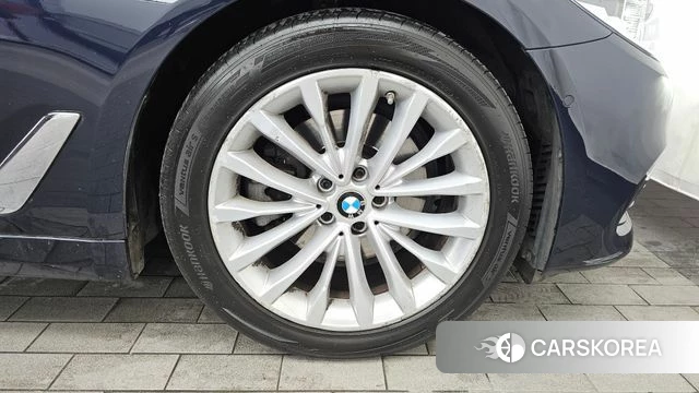 BMW 5 Series (G30) id 4552009 из Кореи 13