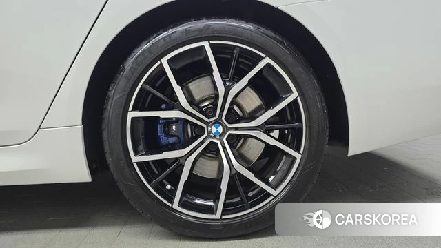 BMW 5 Series (G30) id 4591722 из Кореи 13