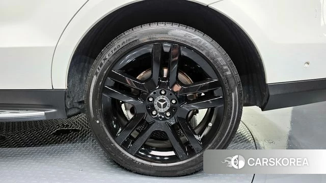 Mercedes-Benz GLE - Class W166 id 4417158 из Кореи 13