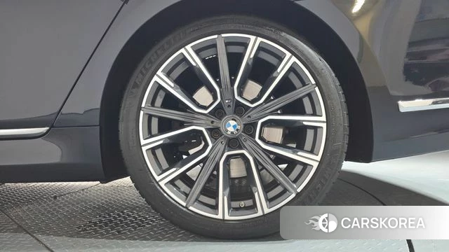 BMW 7 Series (G11) id 4619446 из Кореи 13