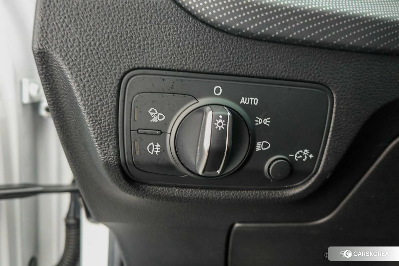 Audi Q2L e-tron id 4461374 из Китая 13
