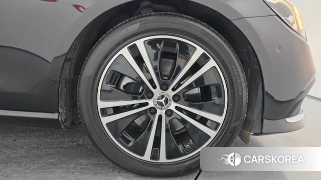 Mercedes-Benz E-Class W213 id 4609039 из Кореи 13
