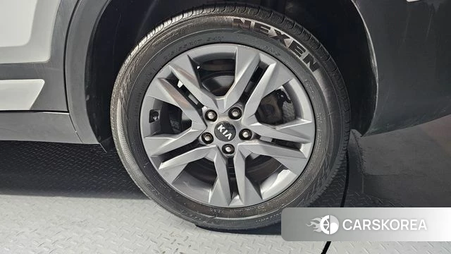 Kia Seltos id 4390089 из Кореи 13