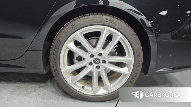Audi A7 (4K) id 4395032 из Кореи 13