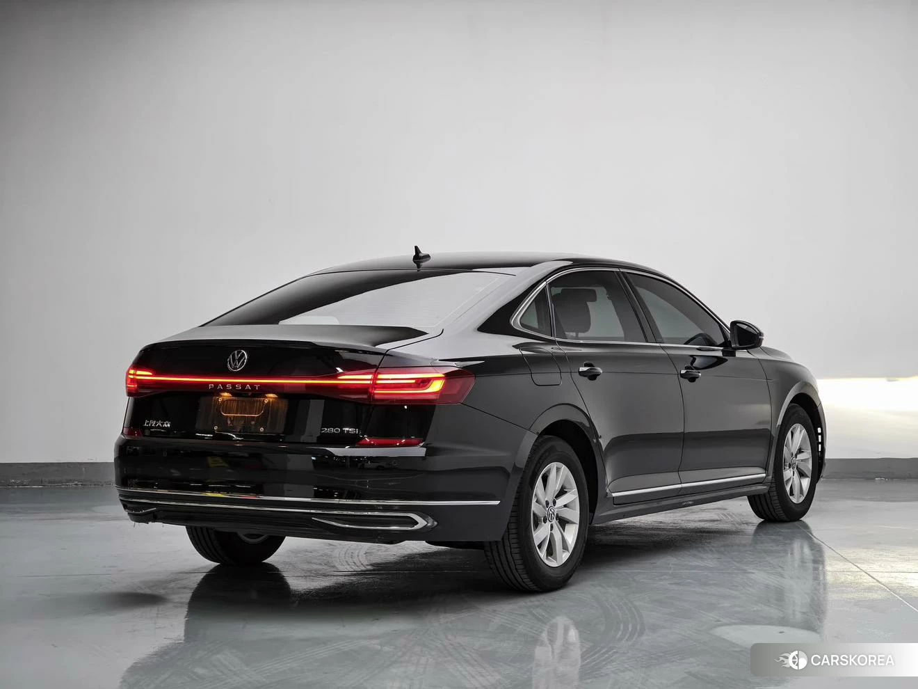 Volkswagen Passat id 4468089 из Китая 13