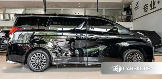Lexus LM id 4262485 из Китая 13