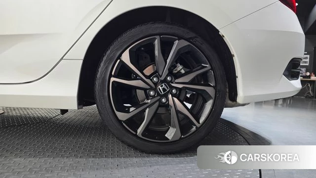 Honda Civic id 4754991 из Кореи 13