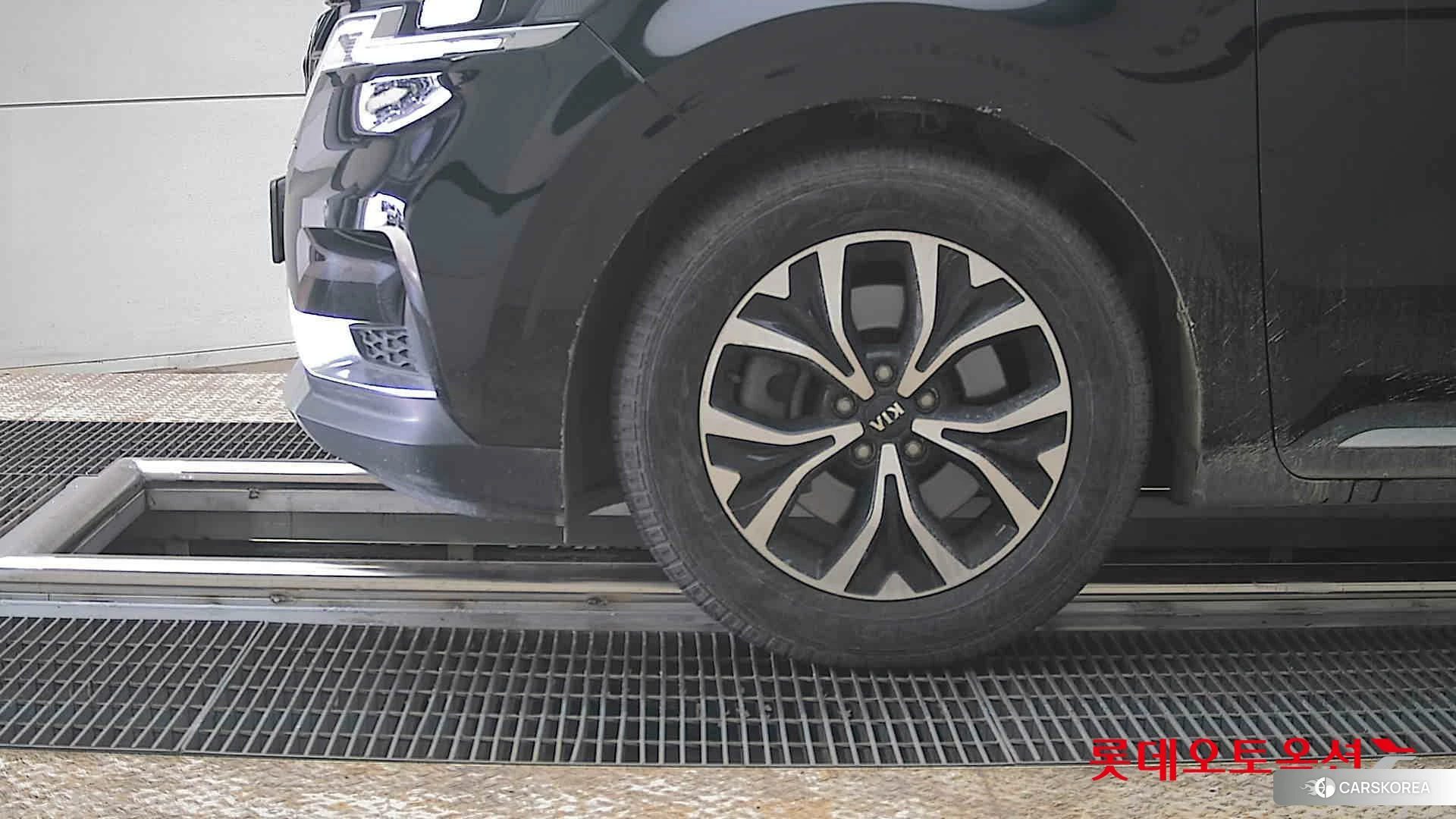 Kia Carnival id 3888387 из Кореи 13