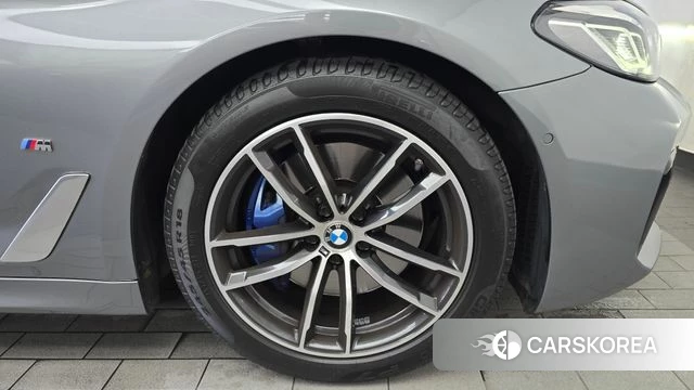 BMW 5 Series (G30) id 4665712 из Кореи 13
