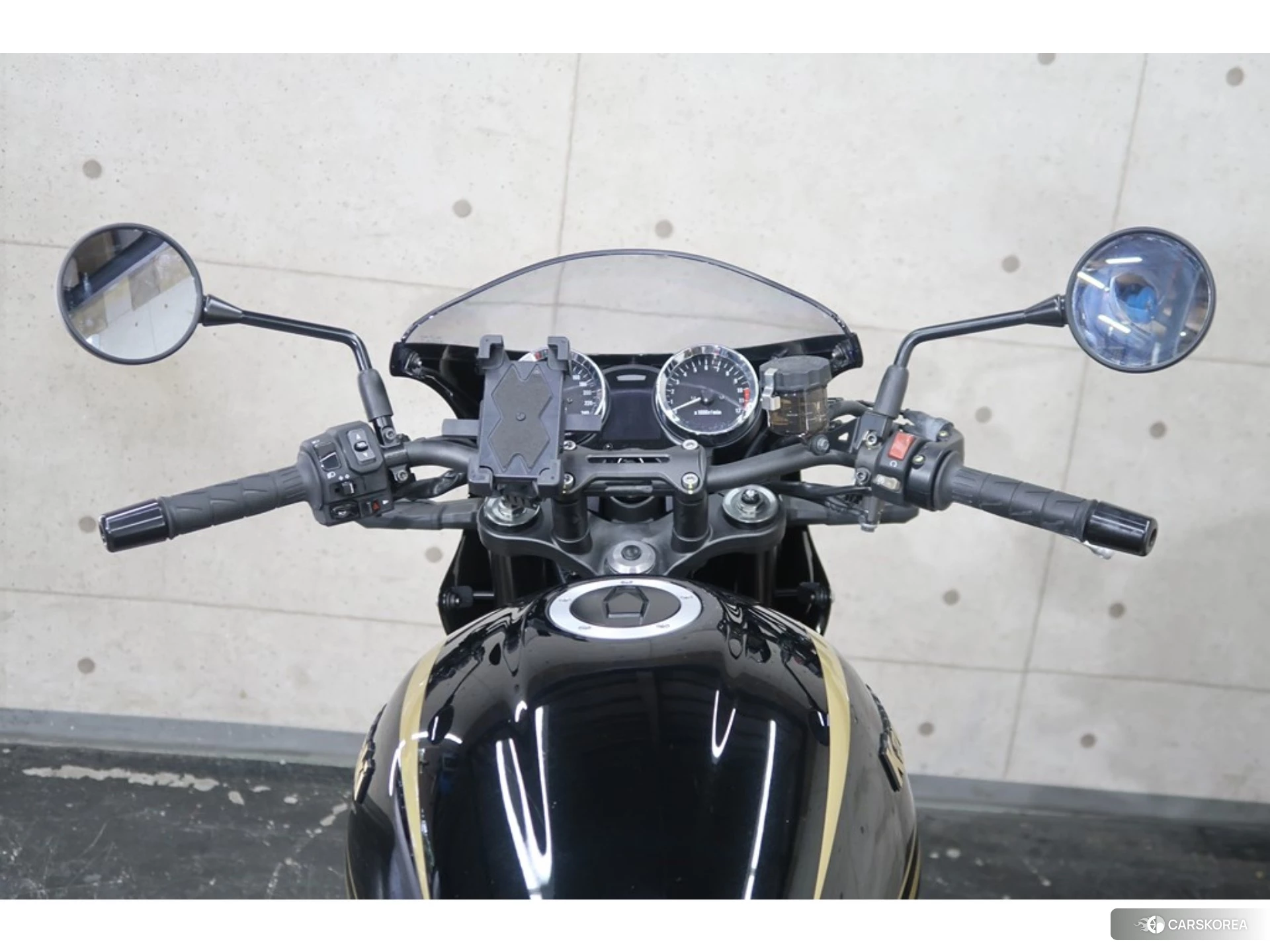Kawasaki Z900RS CAFE id 4185365 из Японии 13