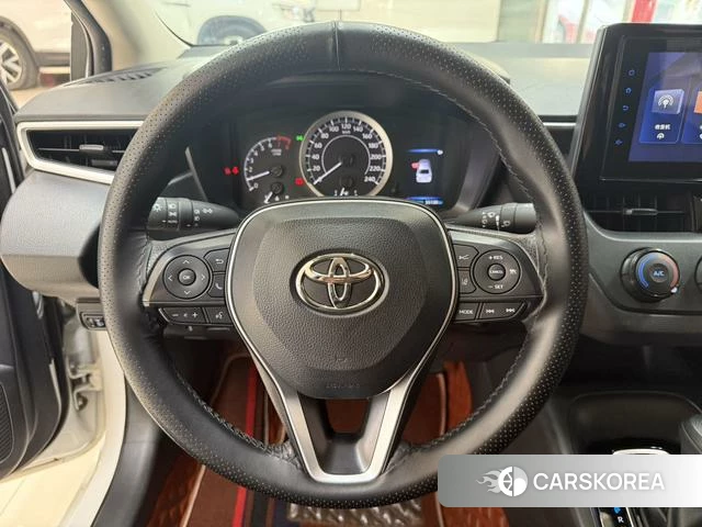 Toyota Corolla id 4255738 из Китая 13