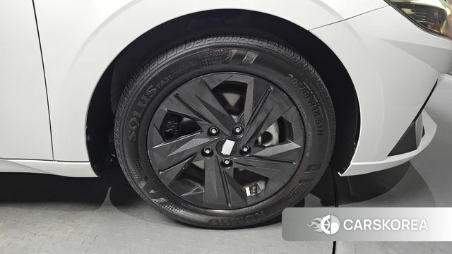 Hyundai Avante Hybrid (CN7) id 4635951 из Кореи 13