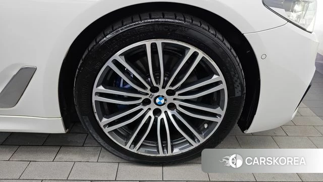 BMW 5 Series (G30) id 4688758 из Кореи 13
