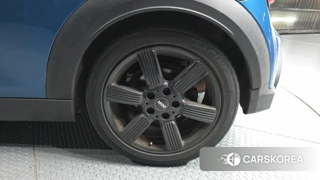 Mini Cooper S Convertible id 4309365 из Кореи 13