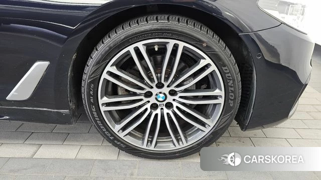 BMW 5 Series (G30) id 4651671 из Кореи 13