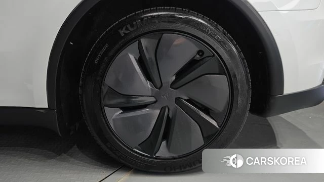 Tesla Model Y id 4773338 из Кореи 13