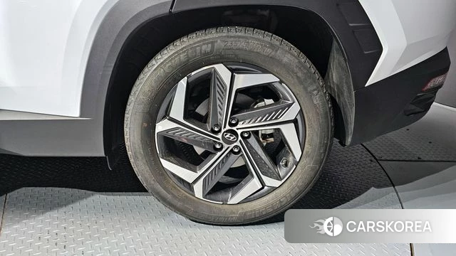 Hyundai Tucson (NX4) id 4267641 из Кореи 13