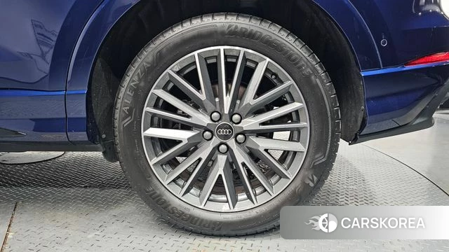 Audi Q3 (F3) id 4548618 из Кореи 13