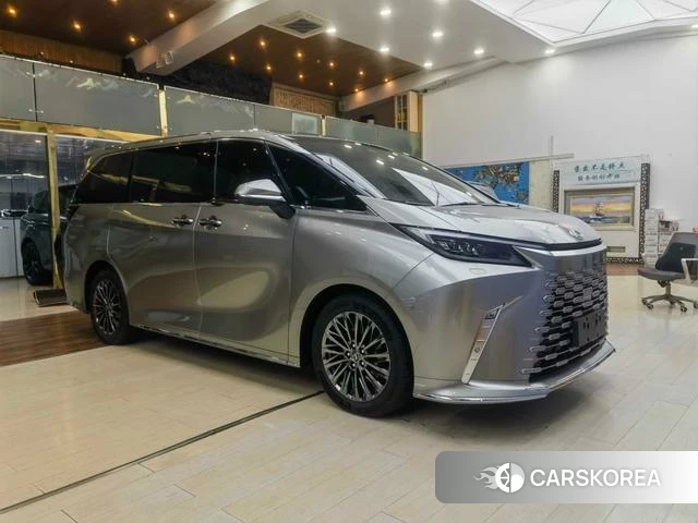 Lexus LM id 4314265 из Китая 13