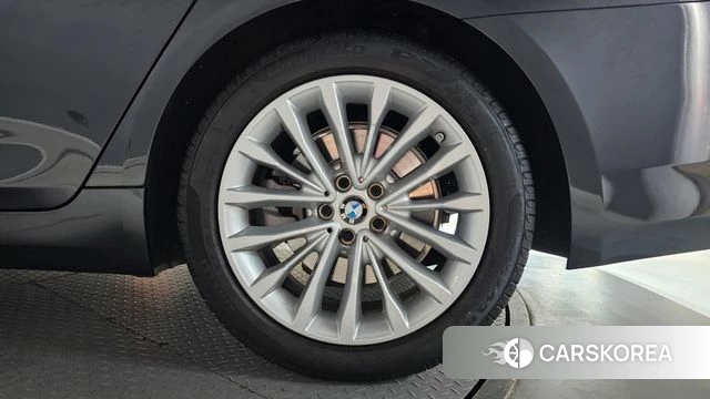 BMW 5 Series (G30) id 4488764 из Кореи 13