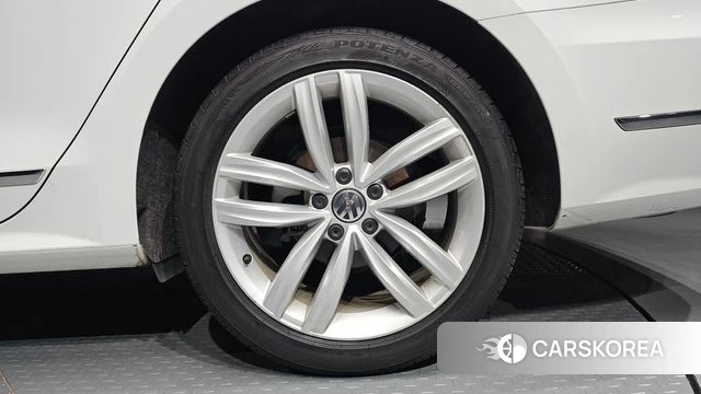Volkswagen The New Passat id 4849963 из Кореи 13