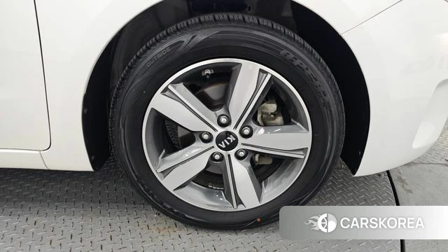 Kia The New K3 id 4372129 из Кореи 13