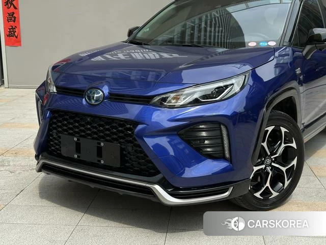 Toyota Weilanda PHEV id 4220643 из Китая 13