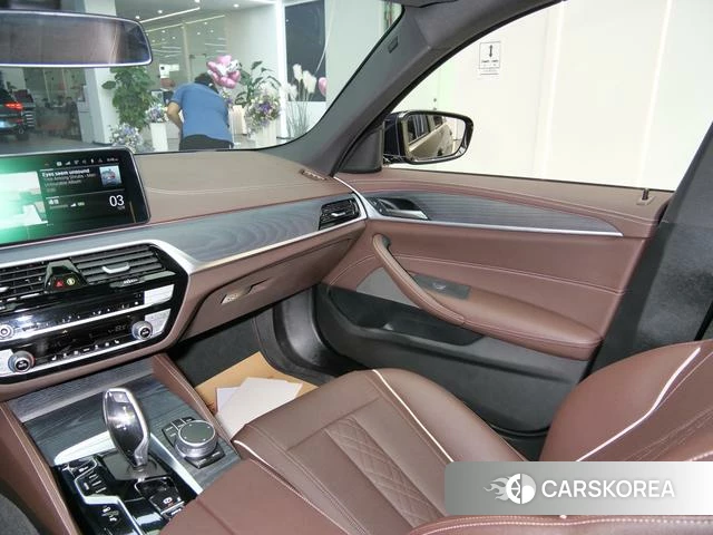 BMW 5 series PHEV id 4333344 из Китая 13