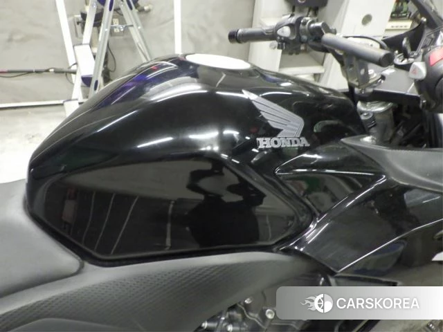 Honda CBR400R id 3946949 из Японии 13