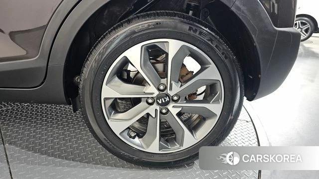 Kia Stonic id 4448221 из Кореи 13