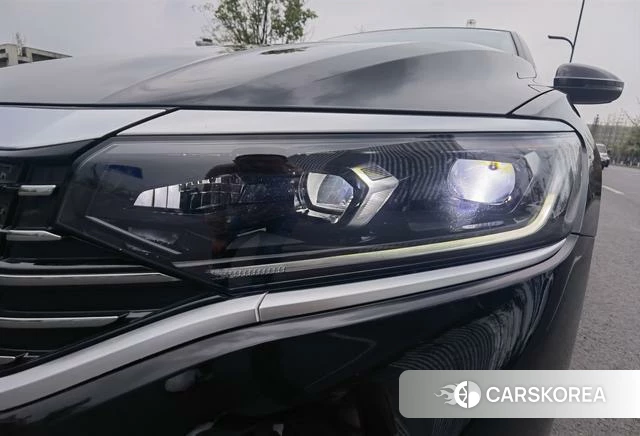 Volkswagen Passat PHEV id 4260126 из Китая 13