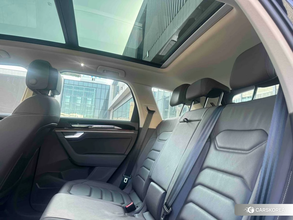 Volkswagen Touareg id 4473411 из Китая 13