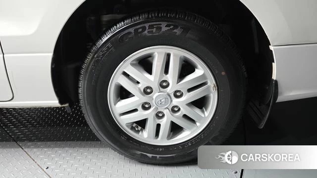 Hyundai The New Grand Starex id 4899713 из Кореи 13