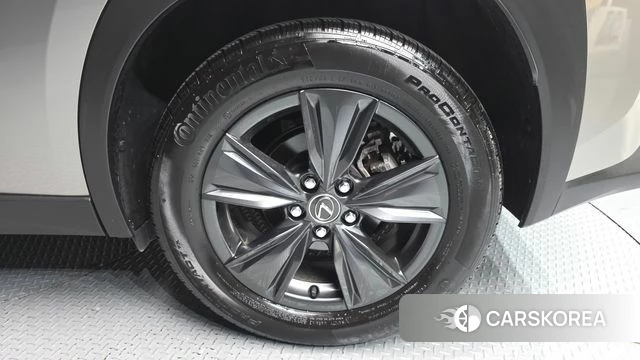 Lexus UX300h id 4462625 из Кореи 13