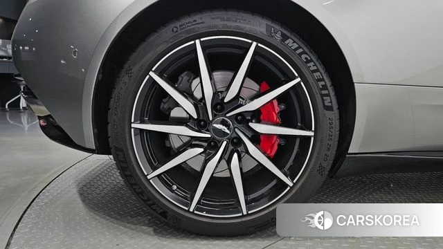 Aston Martin DB11 id 4650300 из Кореи 13