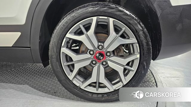 Kia Seltos id 4245530 из Кореи 13