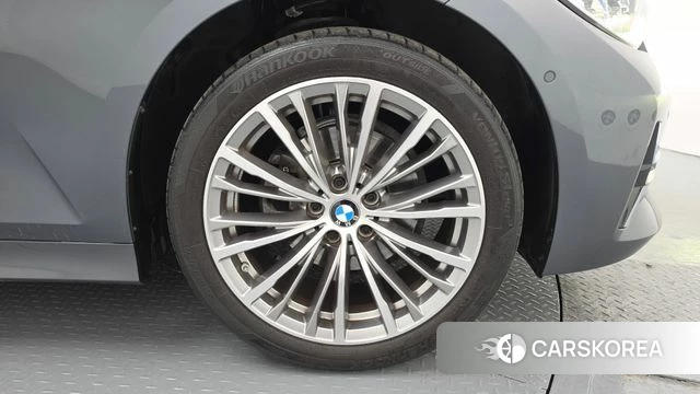 BMW 3 Series (G20) id 4186759 из Кореи 13