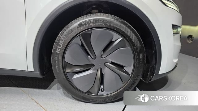 Tesla Model Y id 4695826 из Кореи 13