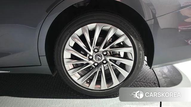 Lexus ES300h 7th generation id 4719593 из Кореи 13