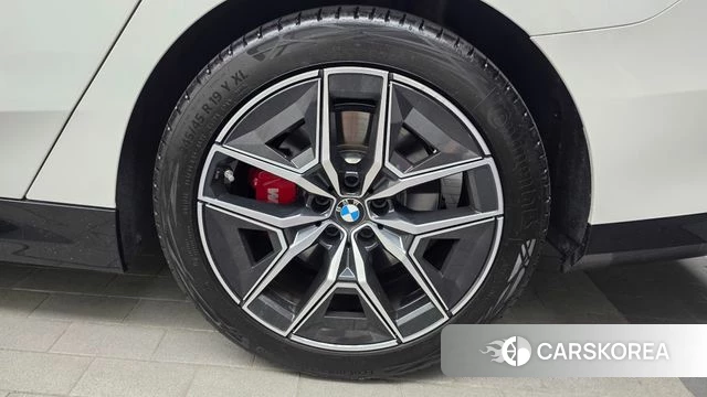 BMW 5 Series (G60) id 4427329 из Кореи 13
