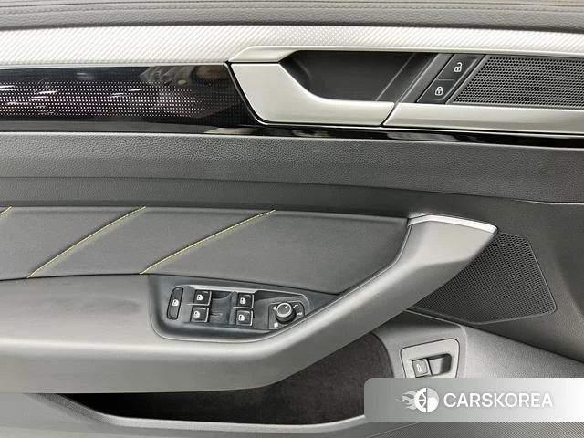 Volkswagen CC id 4257816 из Китая 13
