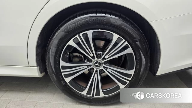 Mercedes-Benz E-Class W214 id 4695857 из Кореи 13