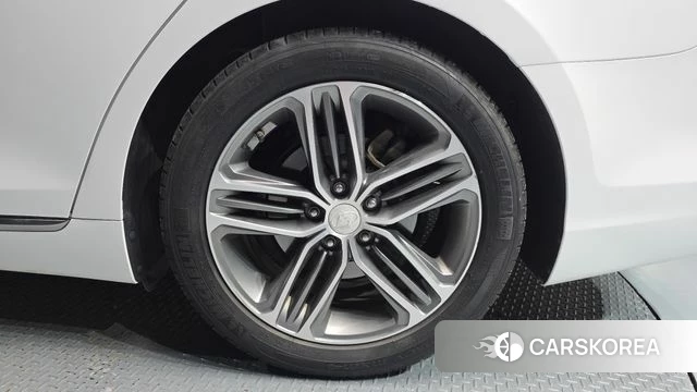 Hyundai Grandeur IG id 4363110 из Кореи 13