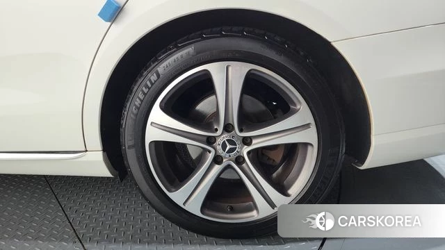 Mercedes-Benz E-Class W213 id 4285915 из Кореи 13